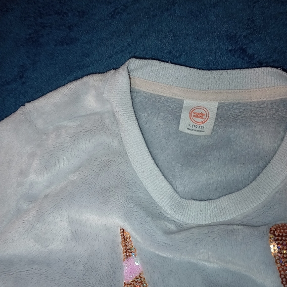 Sweater - Picture 2 of 5